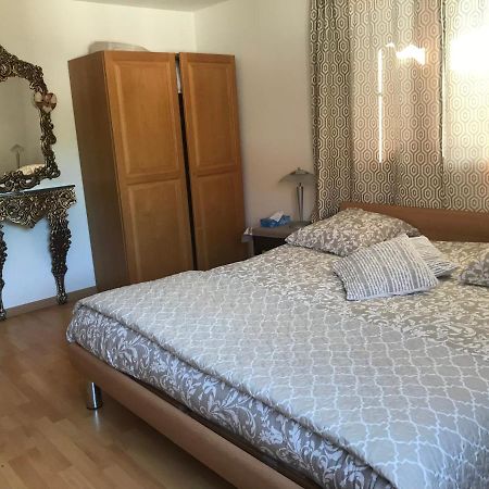 Appartement 2 Chambres Au Coeur Du Vignoble Avec Terrasse Riquewihr Esterno foto