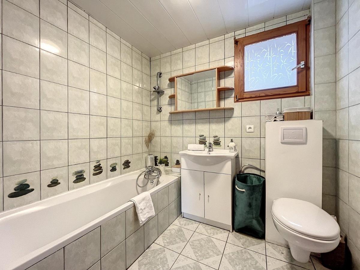 Appartement 2 Chambres Au Coeur Du Vignoble Avec Terrasse Riquewihr Esterno foto
